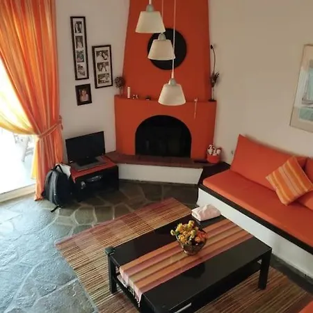3 Yatak Odali Genis Ev Muelkue Paliouri Sahile Yuerueme Apartment *