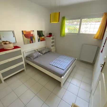 Apartment 3 Yatak Odali Genis Ev Muelkue Paliouri Sahile Yuerueme