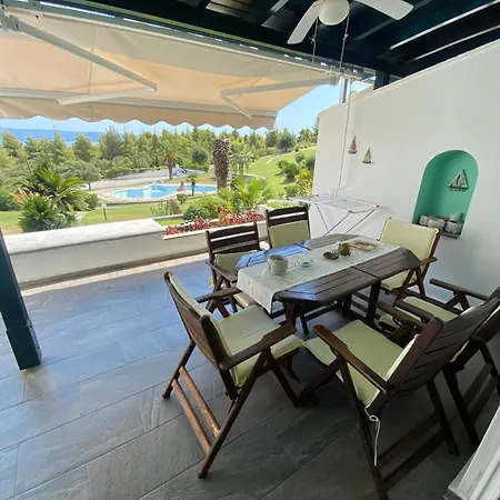 3 Yatak Odali Genis Ev Muelkue Paliouri Sahile Yuerueme Apartment *